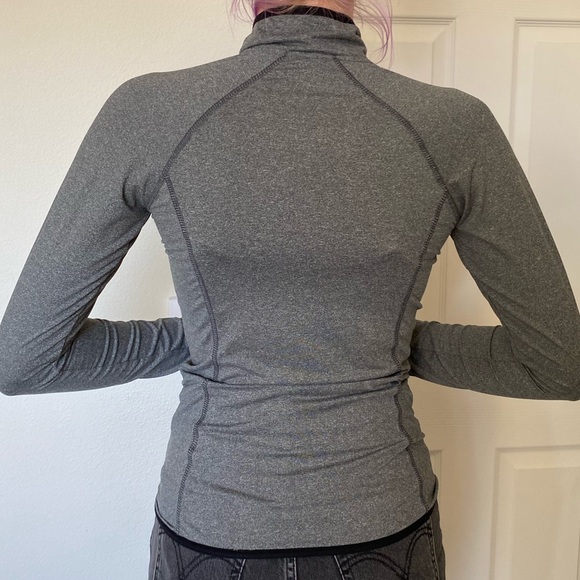 Reebok jacket - Picture 7 of 8